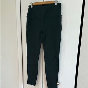 Dark Green High-Waisted Leggings